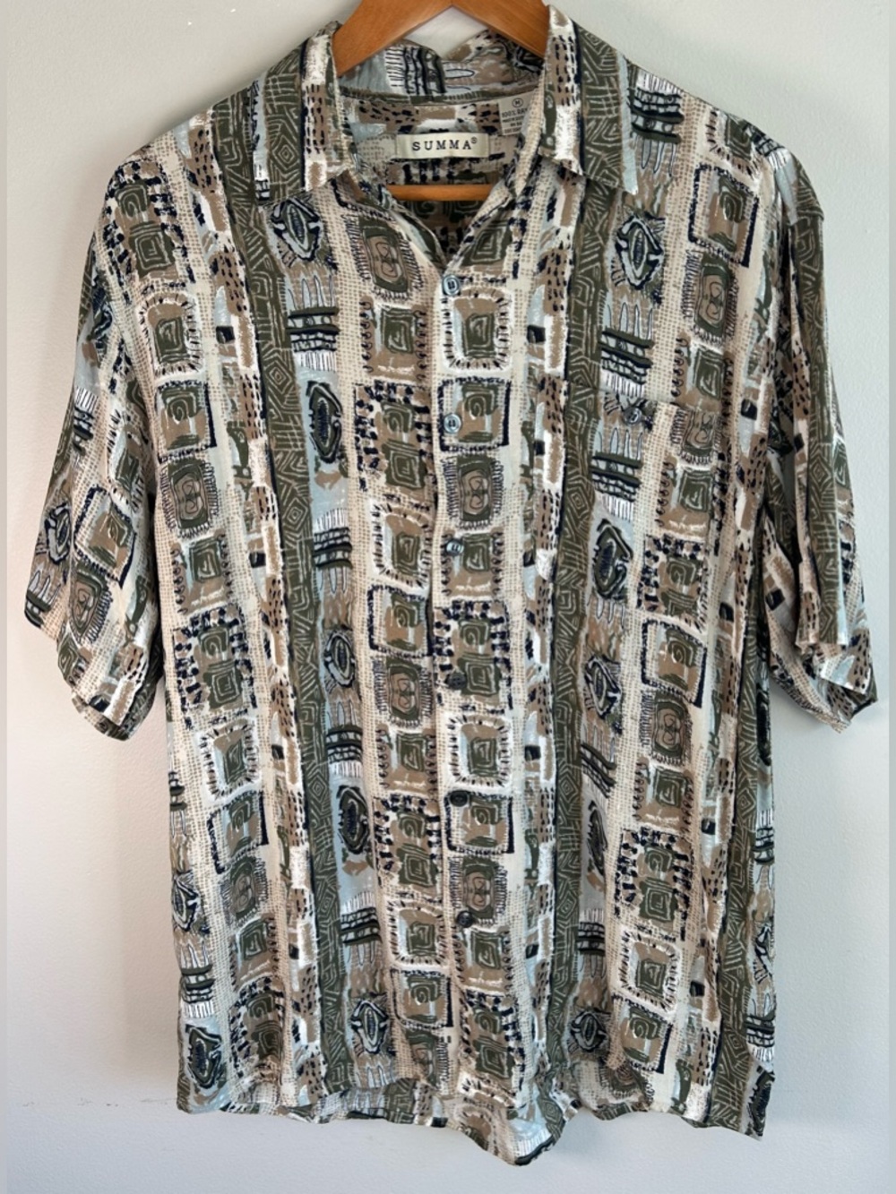 VTG Summa Men’s Button Down Shirt Size M 100% Rayon South Africa Abstract Print